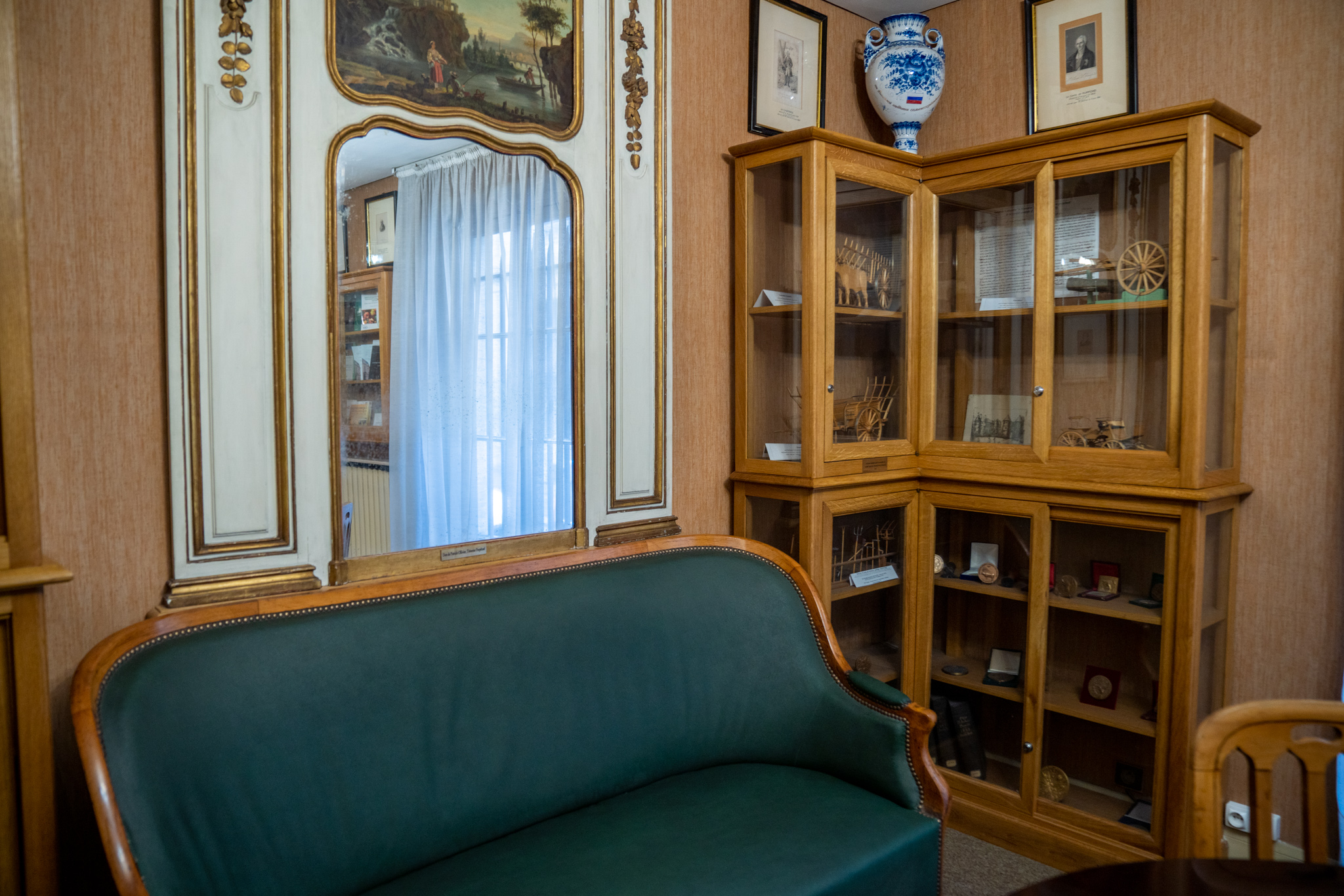Petit Salon-2
