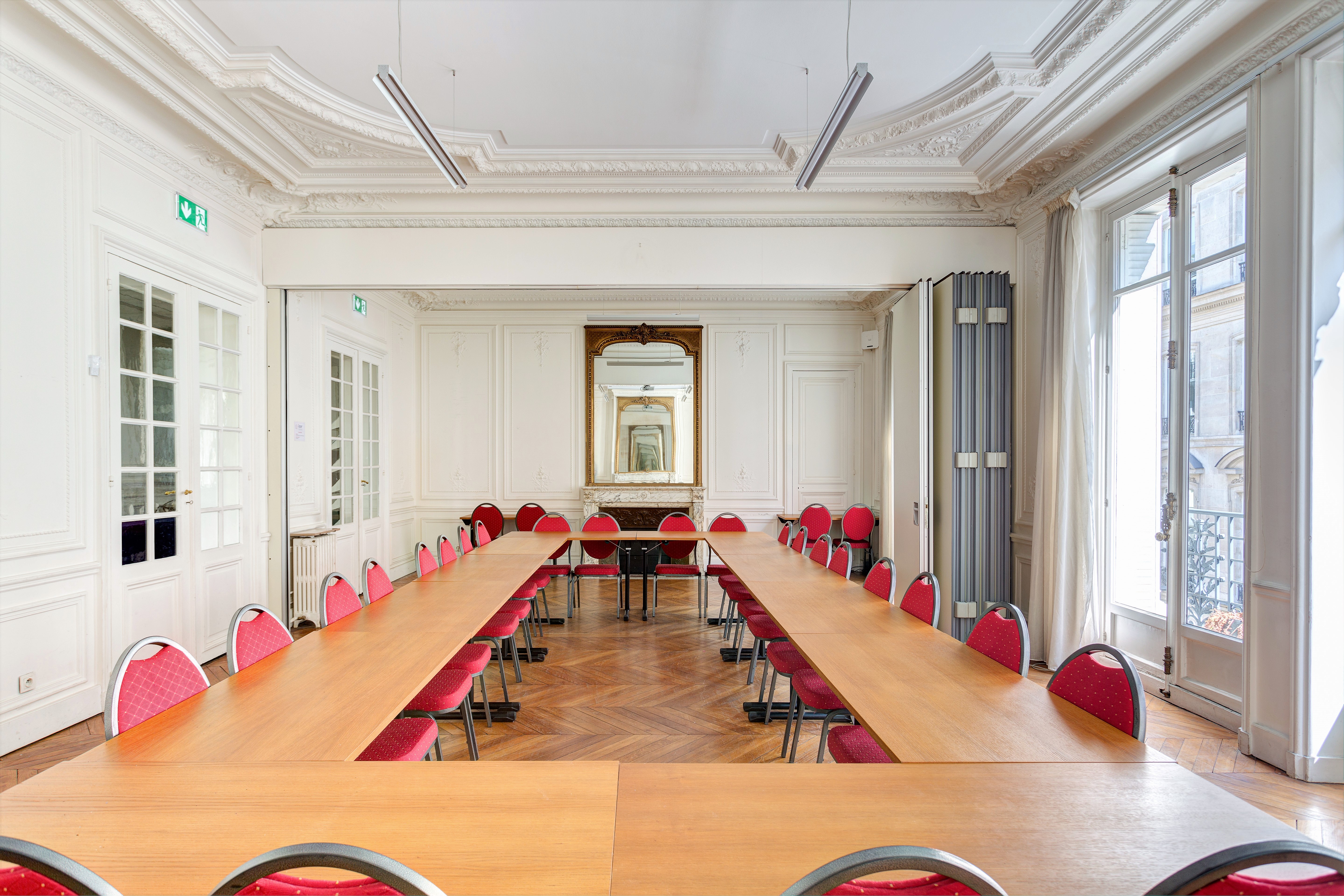 Une grande salle équipée pour vos événements – Paris 8
