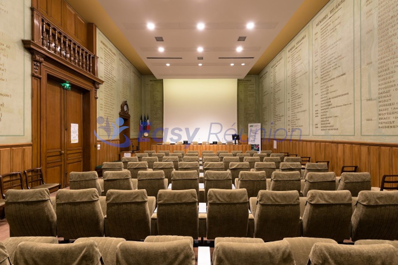 Location d'un auditorium ou d'une salle de conférence à Paris.